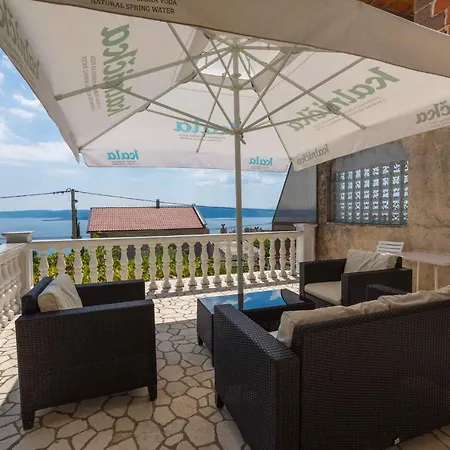 Two-bedroom In Xxxvii Apartment Crikvenica