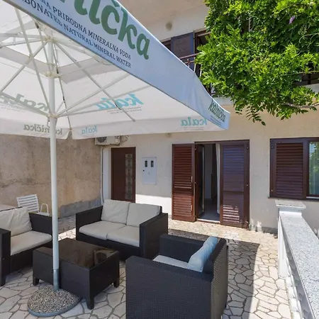 Two-bedroom In Xxxvii