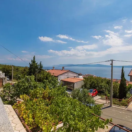 Two-bedroom In Xxxvii شقة