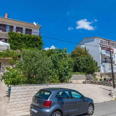 Two-bedroom In Xxxvii شقة