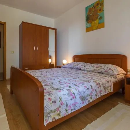 Two-bedroom In Xxxvii * Crikvenica