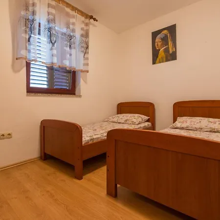 Two-bedroom In Xxxvii Apartment *